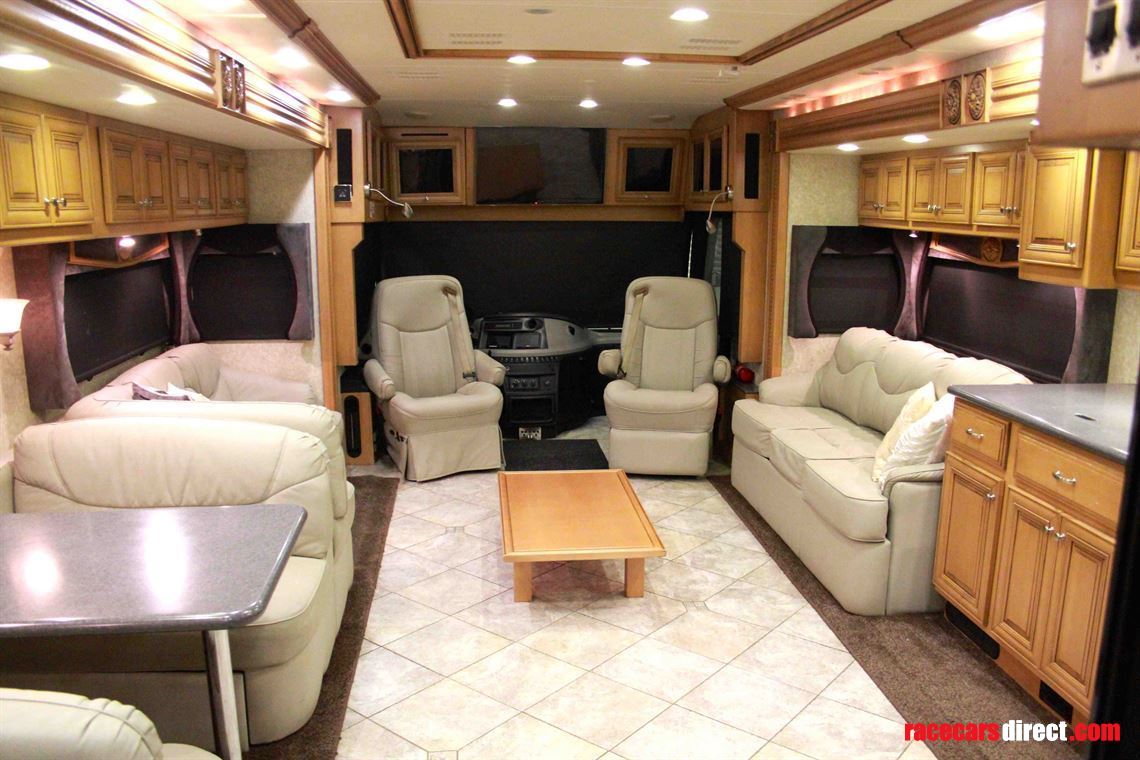 american-coach-revolution-42w