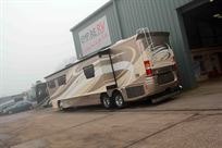 american-coach-revolution-42w