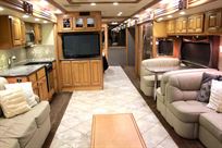 american-coach-revolution-42w