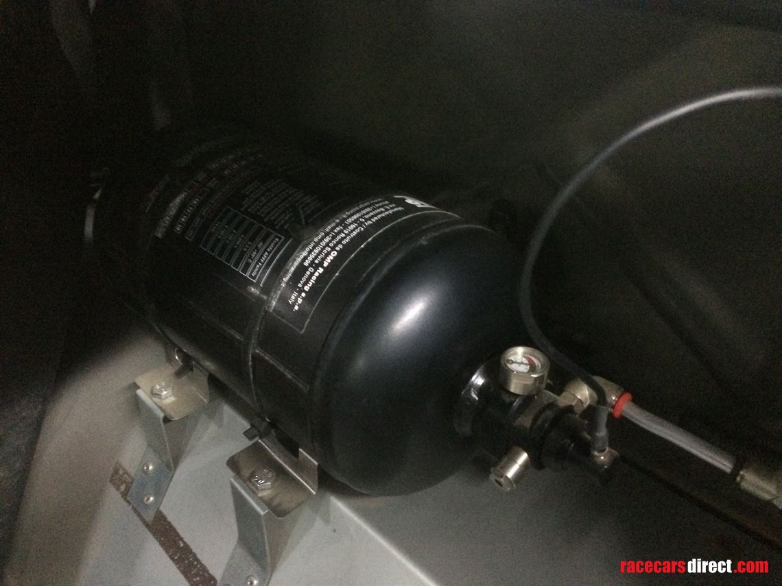 sold--lotus-elise-s2-111s-race-car