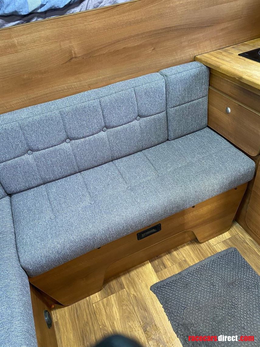 iveco-7-tonne-race-truckmotorhome