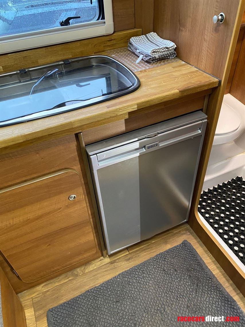 iveco-7-tonne-race-truckmotorhome