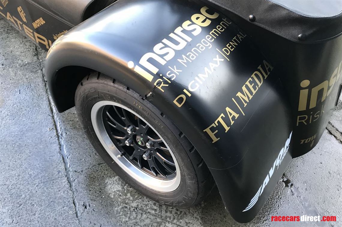 caterham-310r-16-152bhp