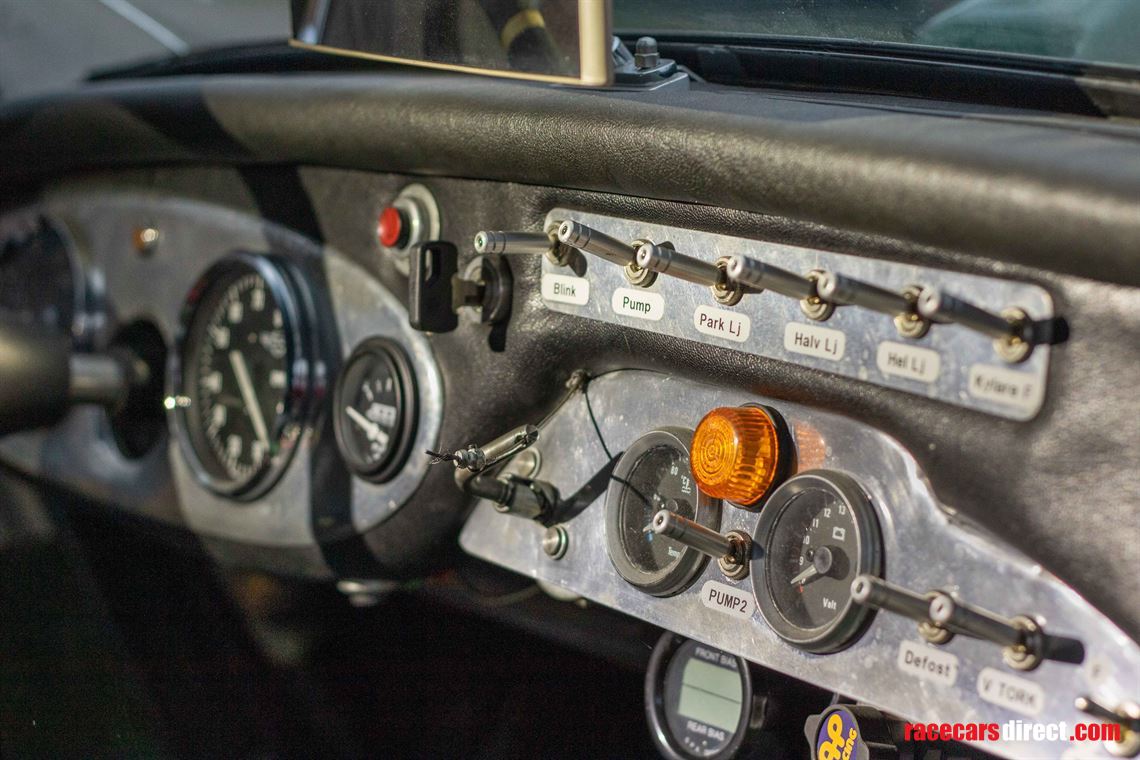 austin-healey-3000-race-car