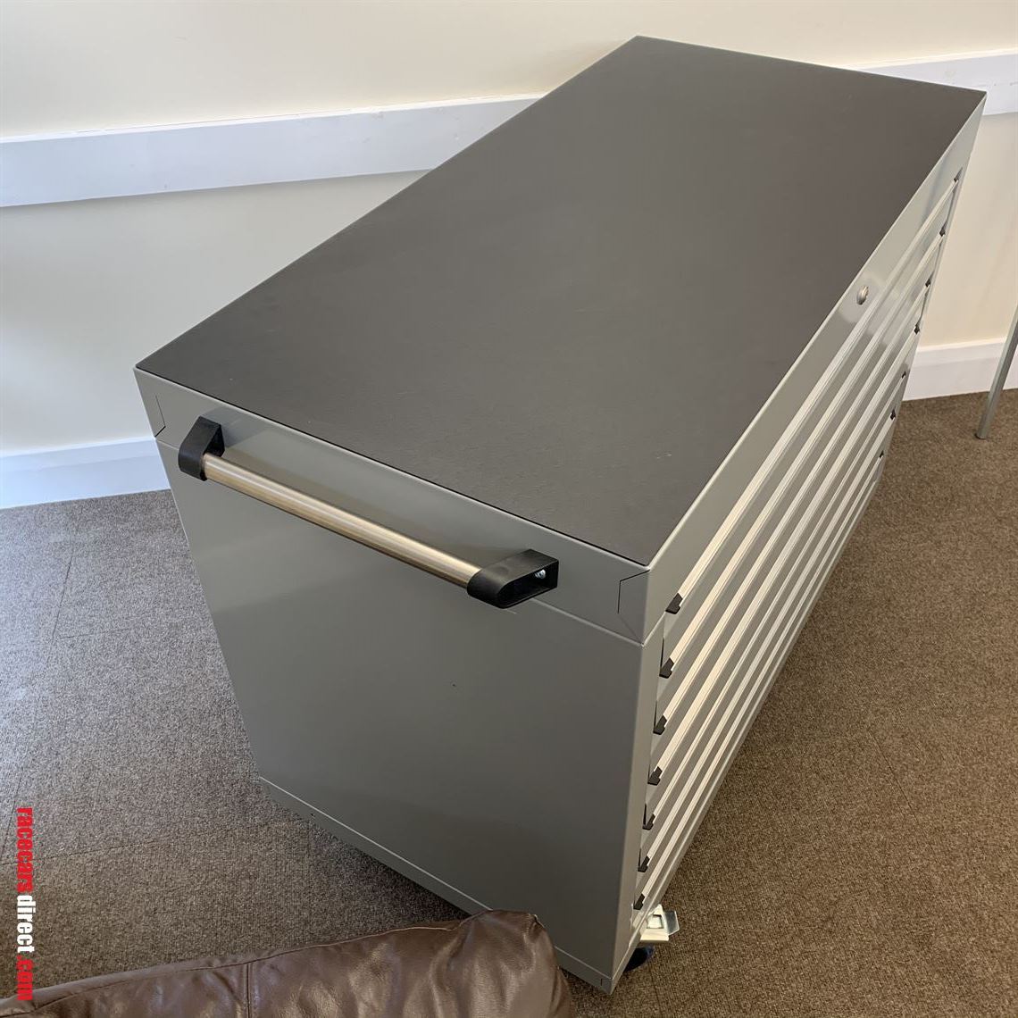 dura-1200-series-roll-cabinet