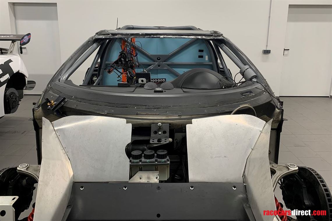 lotus-evora-gte-rolling-chassis