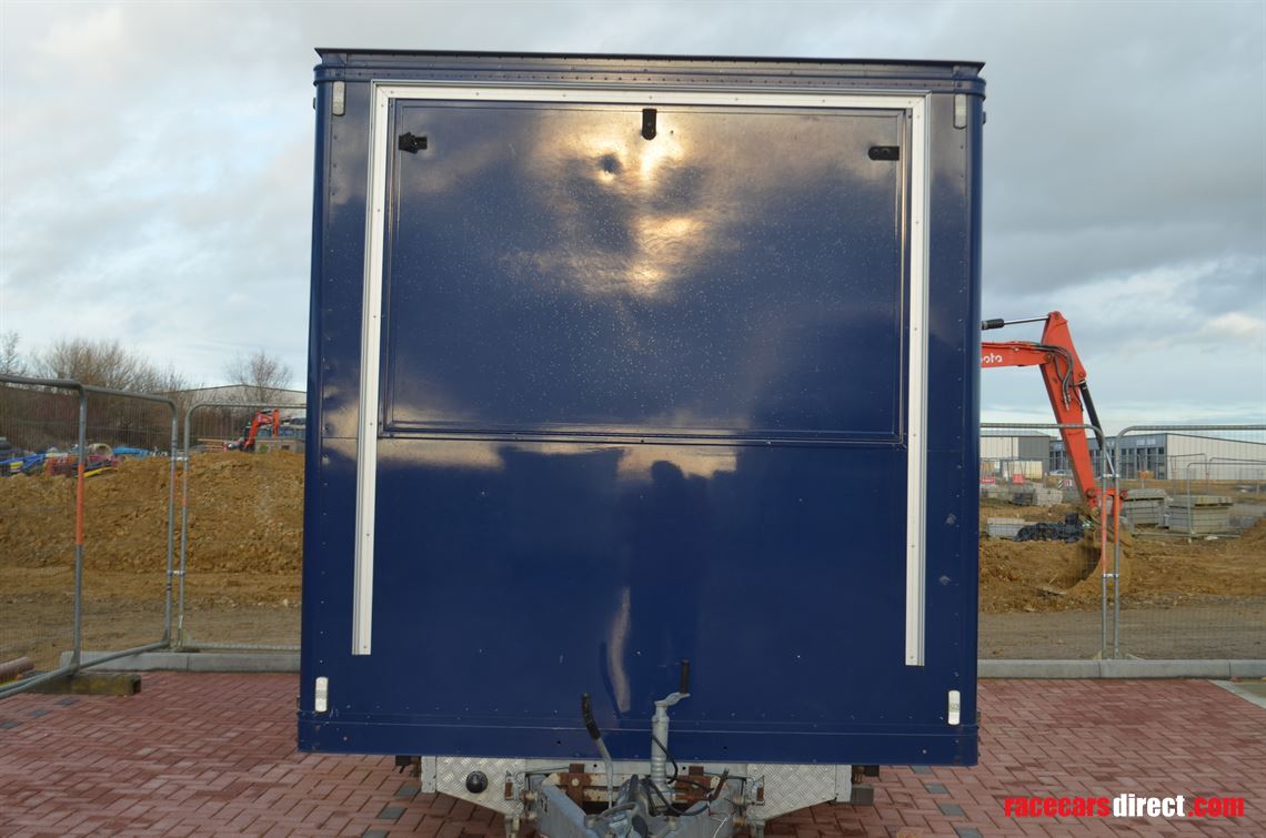 ifor-williams-box-trailer