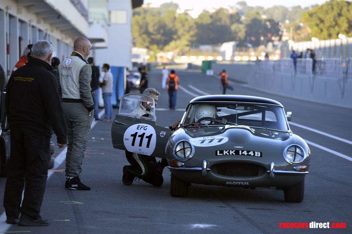 jaguar-e-type-pre-63-gt