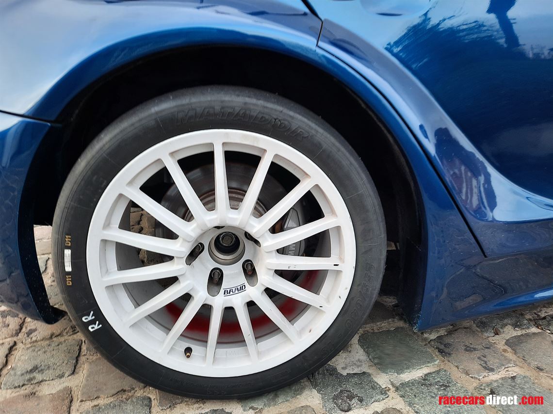 bmw-130i-wide-body-race-car