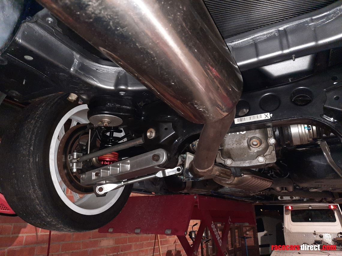 bmw-130i-wide-body-race-car