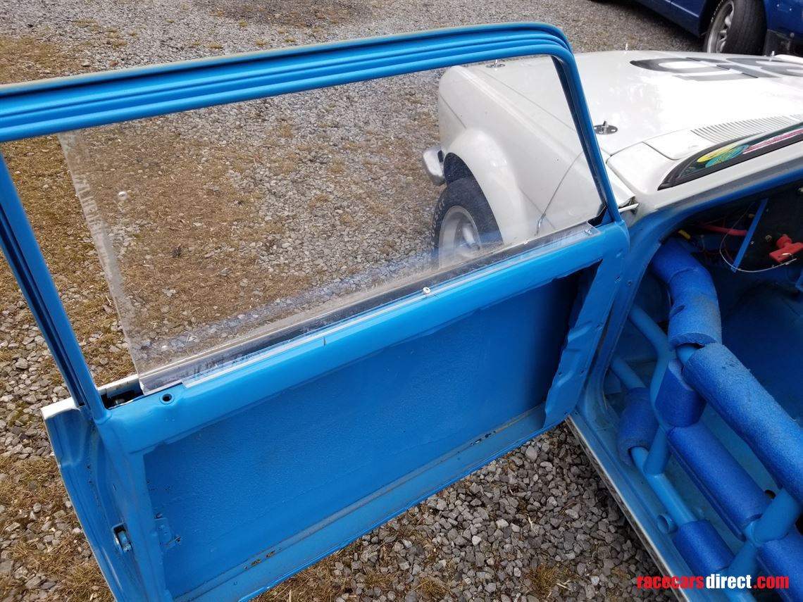 1971-datsun-510-b-sedan-race-car