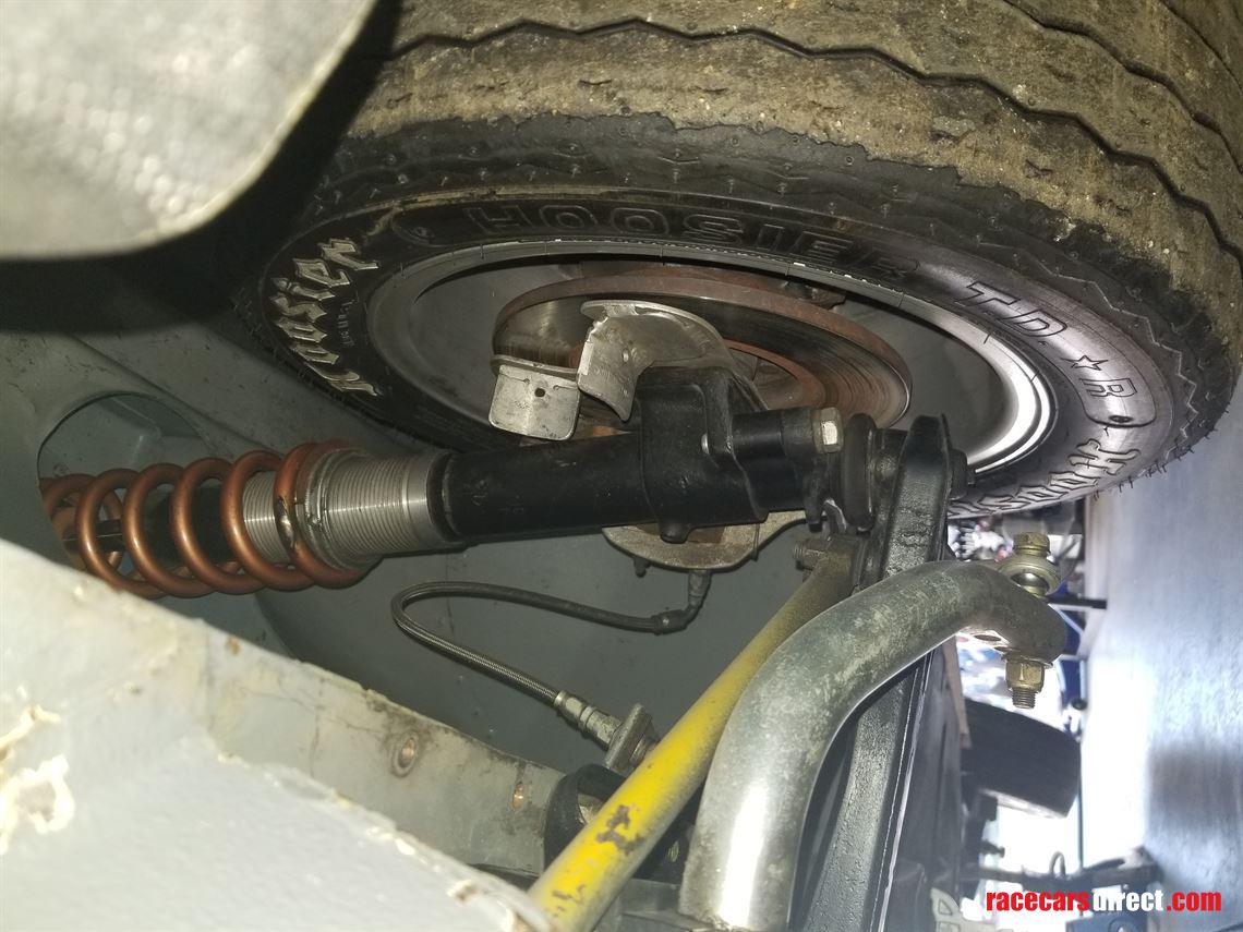 1971-datsun-510-b-sedan-race-car