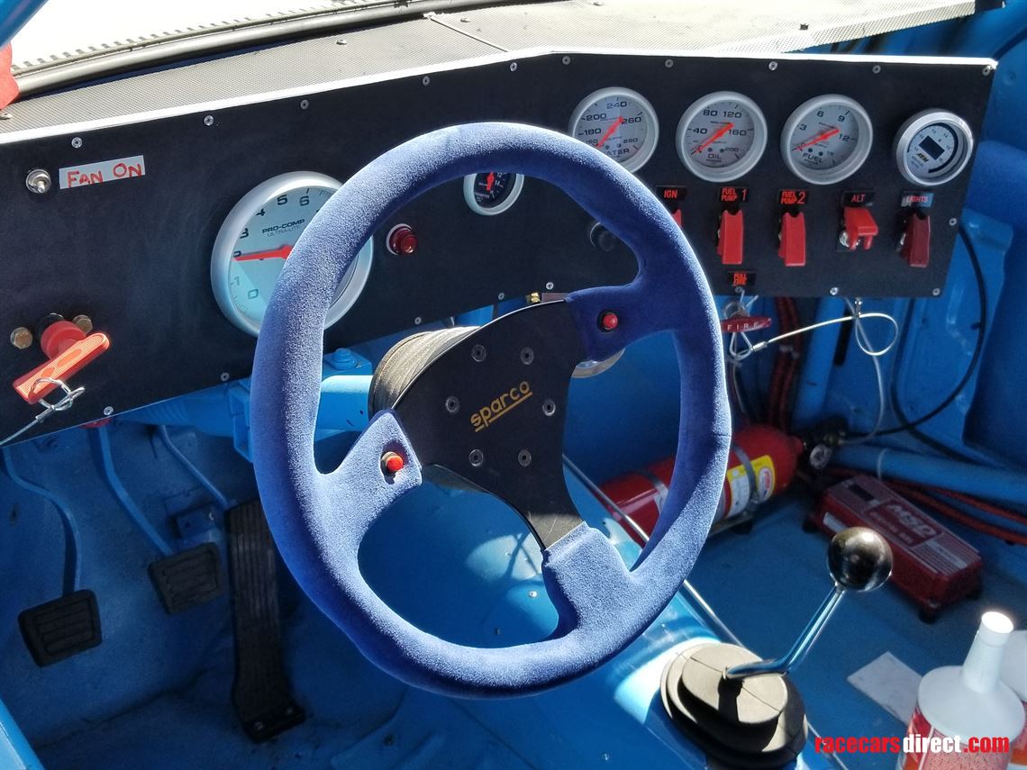 1971-datsun-510-b-sedan-race-car