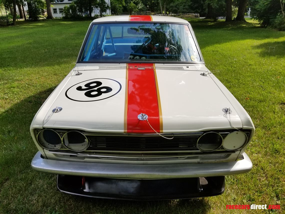 1971-datsun-510-b-sedan-race-car