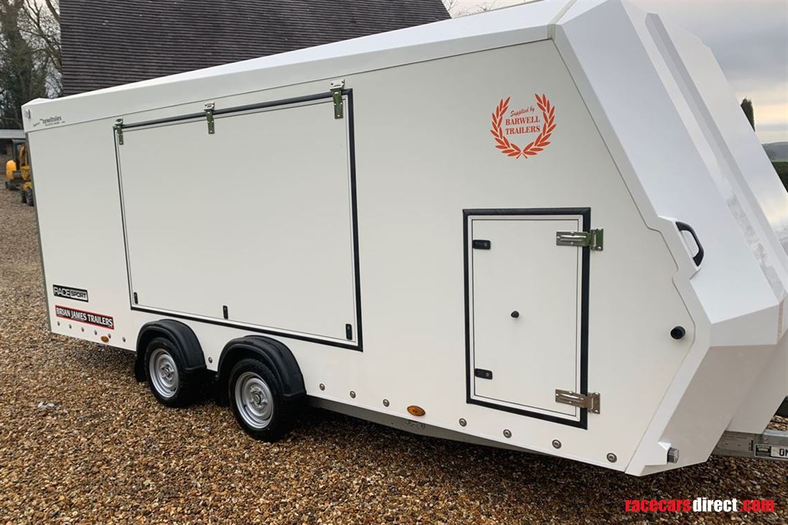 brian-james---race-sport-50m-x20m---3000kg