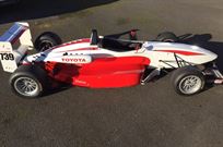 dallara-f301-toms-toyota-f3-car