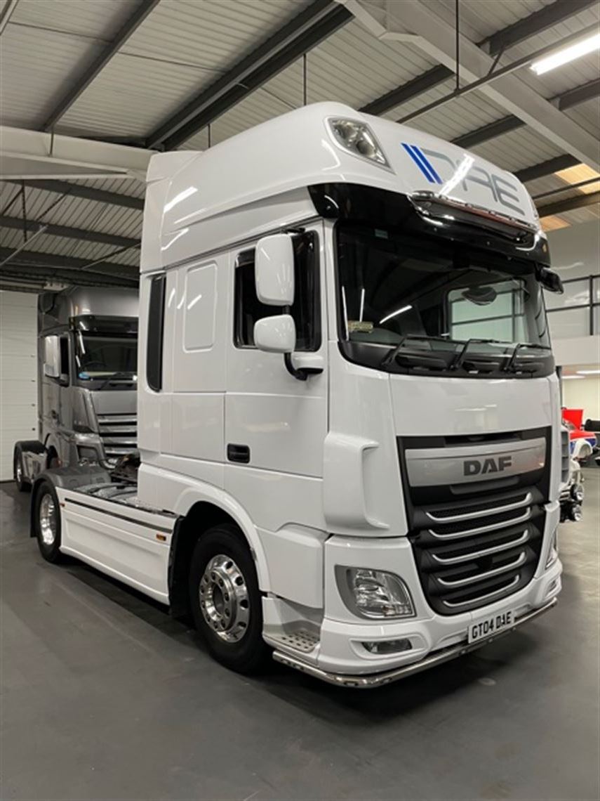 2017-daf-ftxf-4x2-tractor-unit