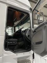 2017-daf-ftxf-4x2-tractor-unit