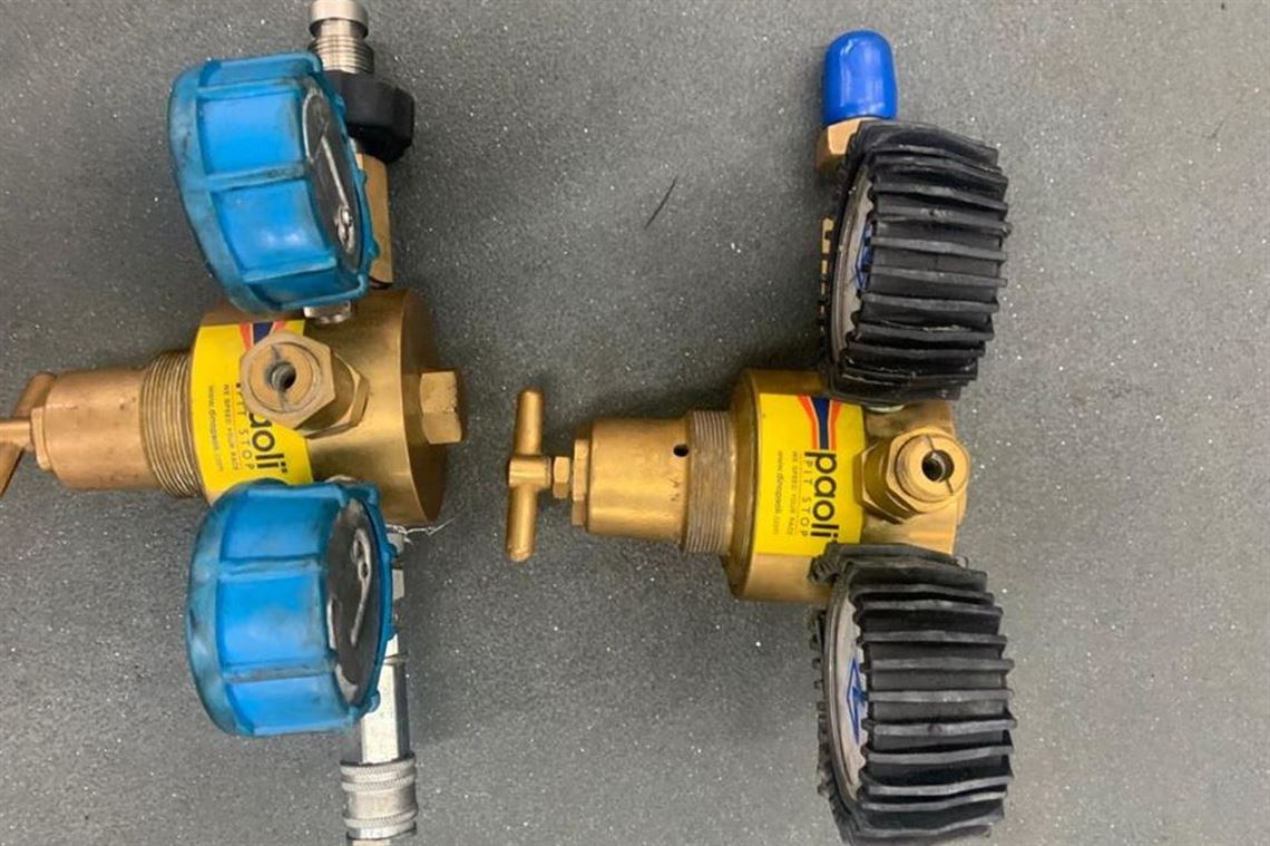 2x-paoli-gauges-hi-flow-bottle-or-lance