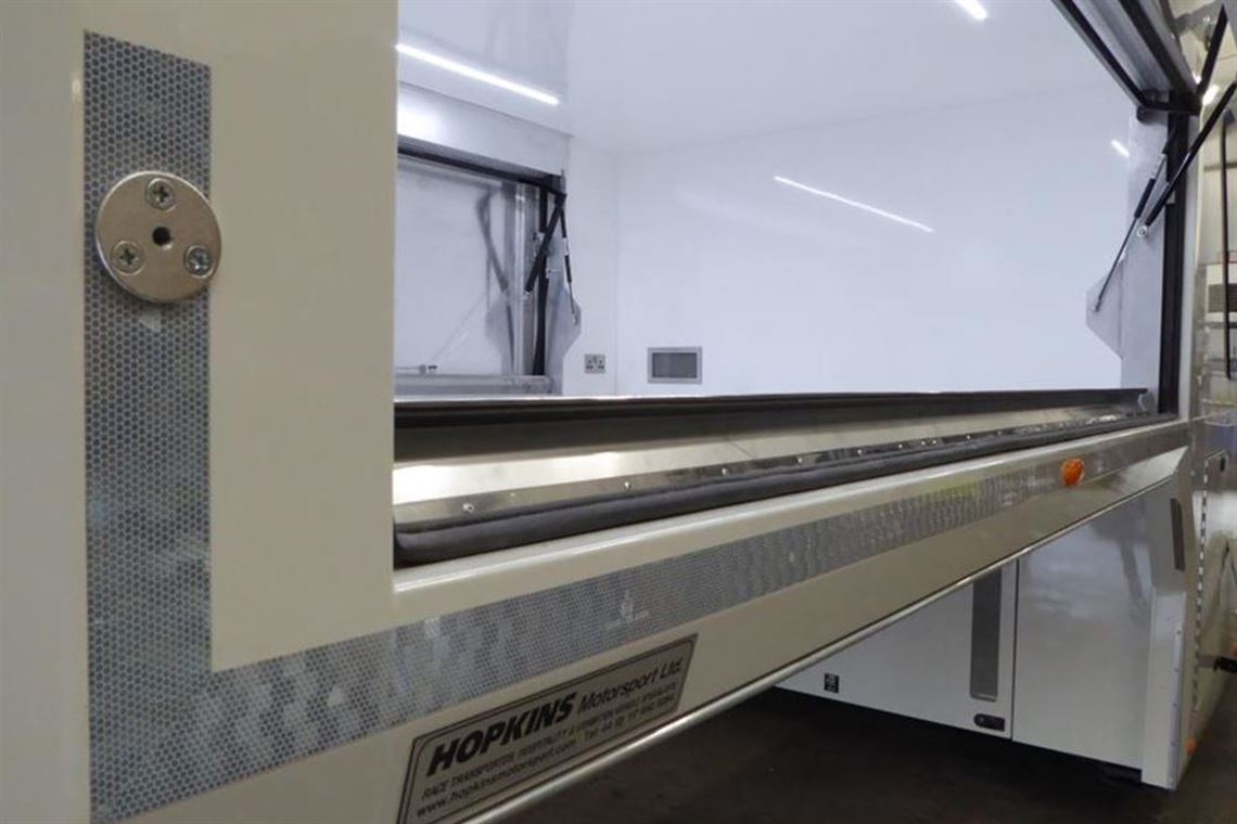 hopkins-race-trailer-2017---outstanding