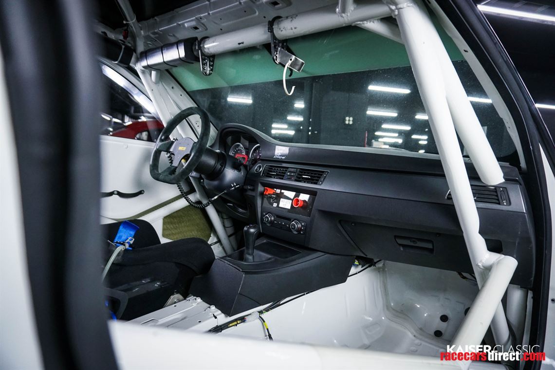 bmw-motorsport-built-e92-m3-gt4-race-car