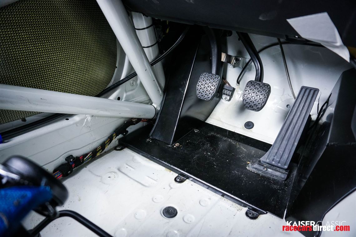 bmw-motorsport-built-e92-m3-gt4-race-car