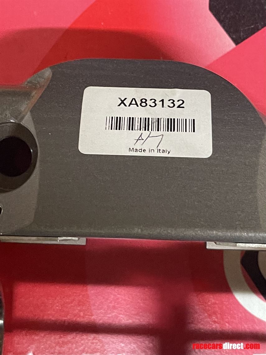 xa83132-brembo-caliper