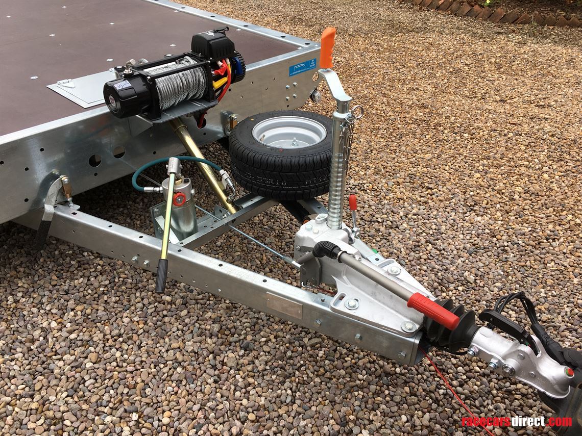 flatbed-car-trailer-18x73-tri-axle-with-tilt