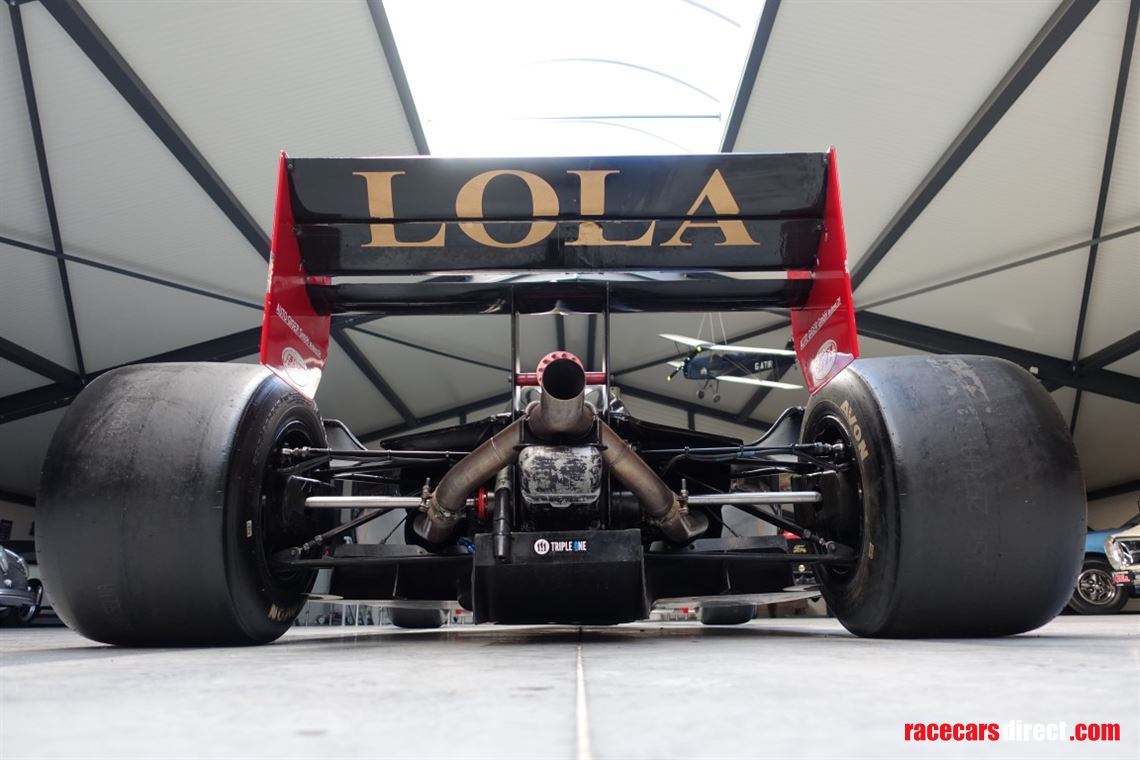 lola-b9950-f3000-1999