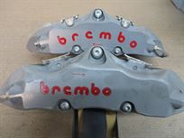 pair-brembo-8-piston-calipers