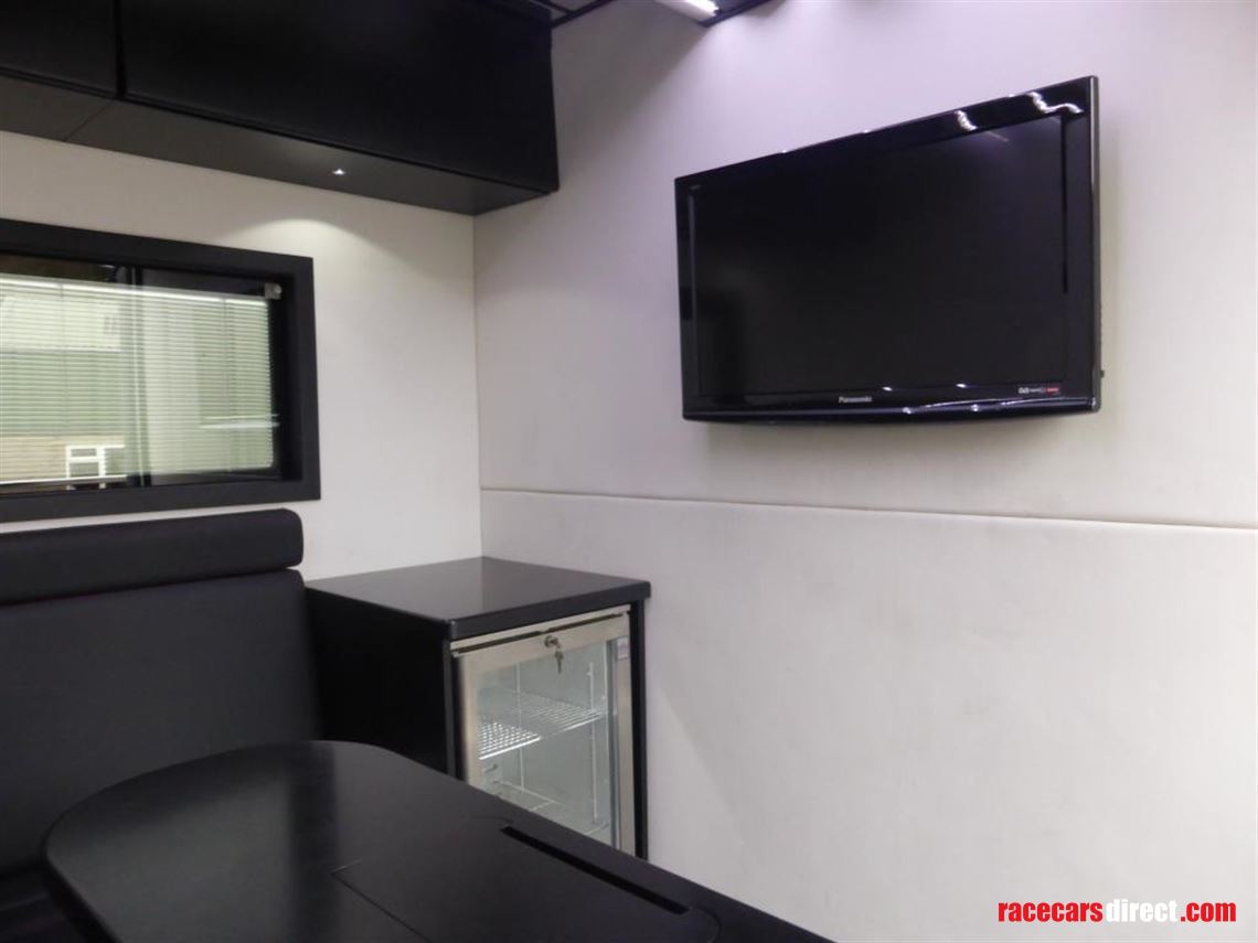 3-formula-car-or-2-gt-car-transporter