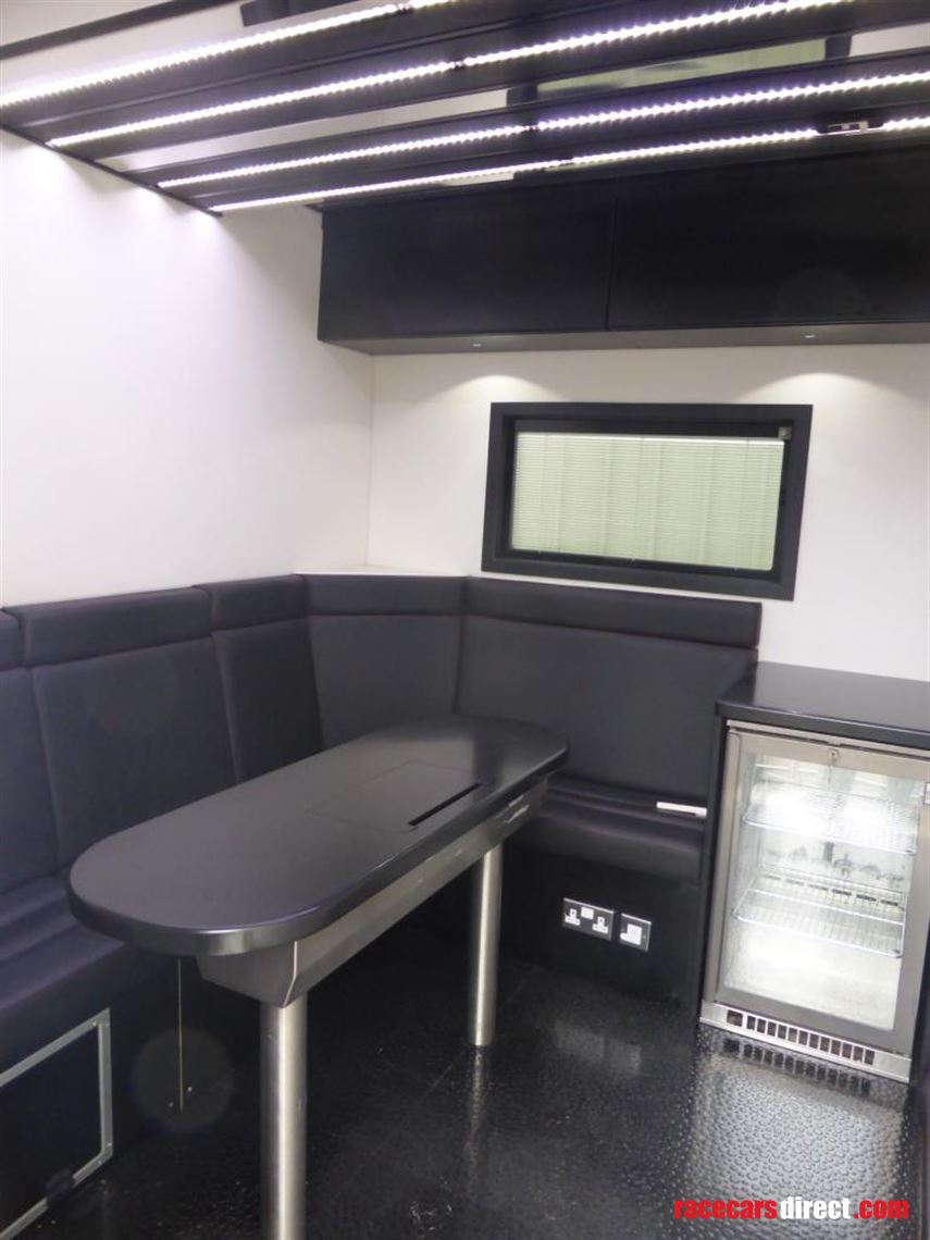 3-formula-car-or-2-gt-car-transporter