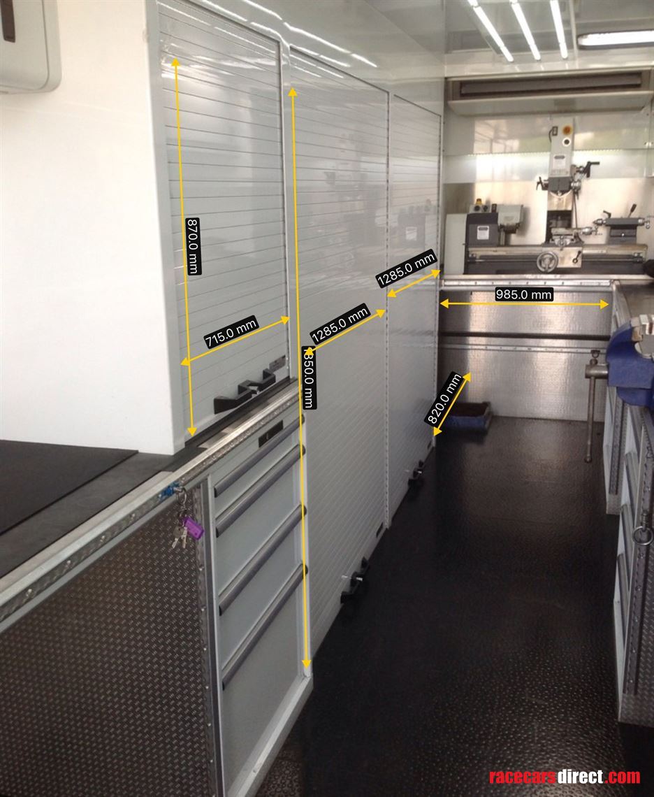 3-formula-car-or-2-gt-car-transporter