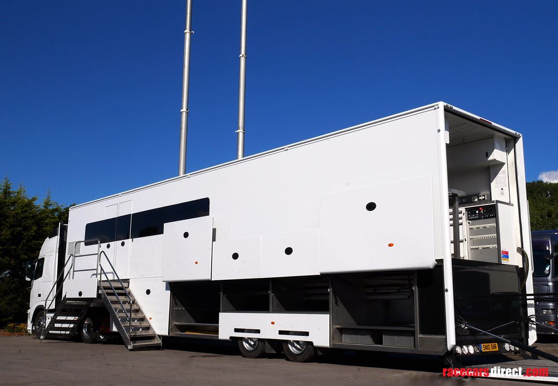 3-formula-car-or-2-gt-car-transporter