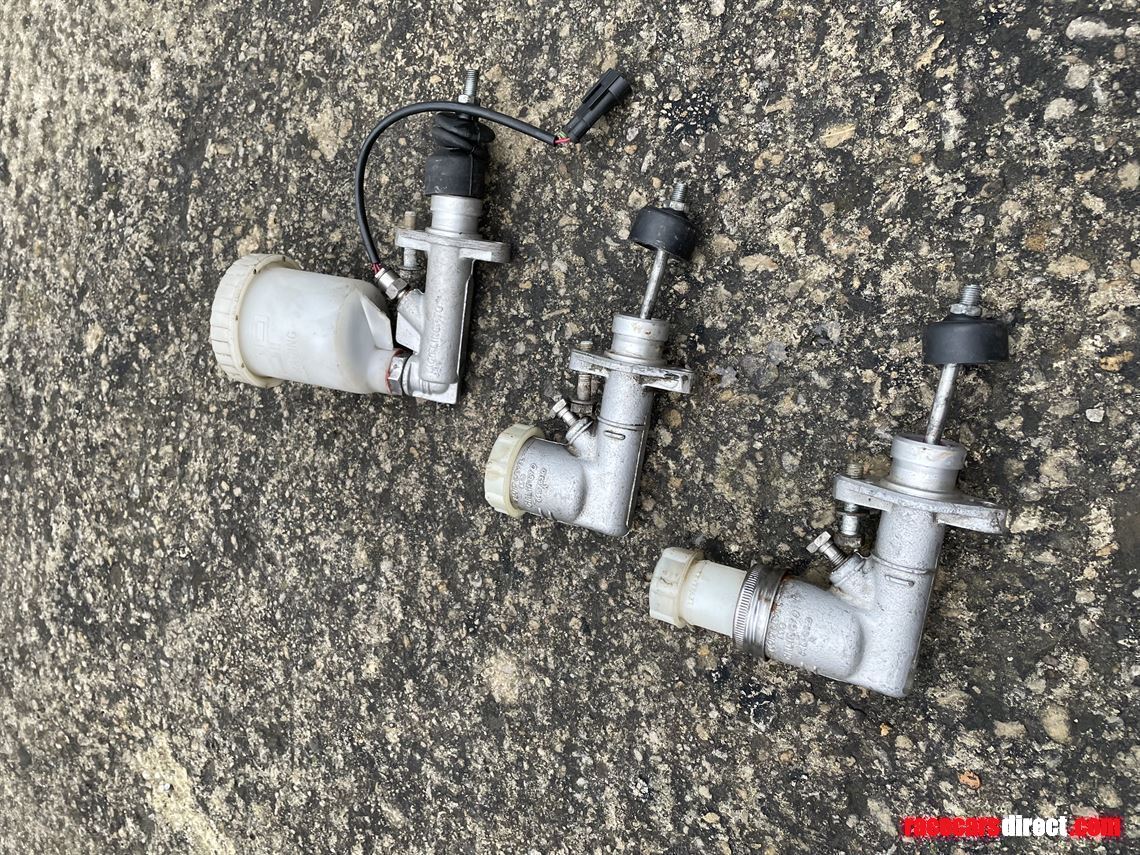 good-used-ginetta-g50-supercup-parts-from-run