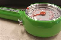 porsche-gt3-rs-tyre-pressure-gauge