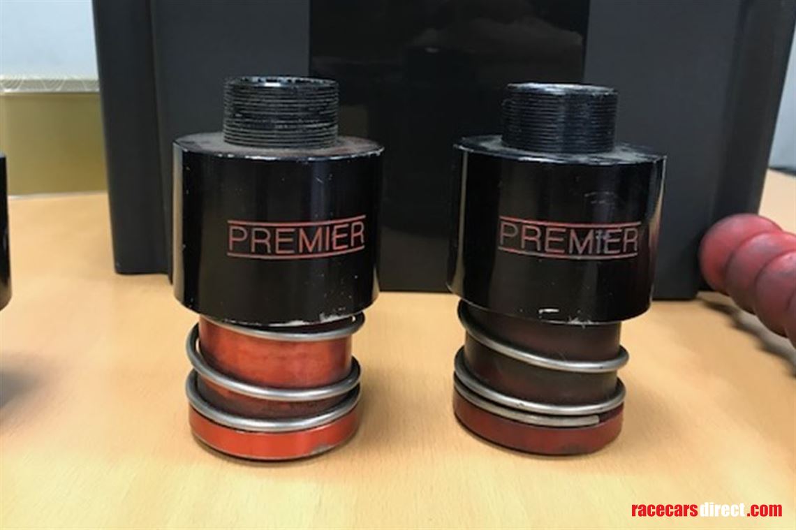 dry-brake-fuel-couplings-and-air-jack