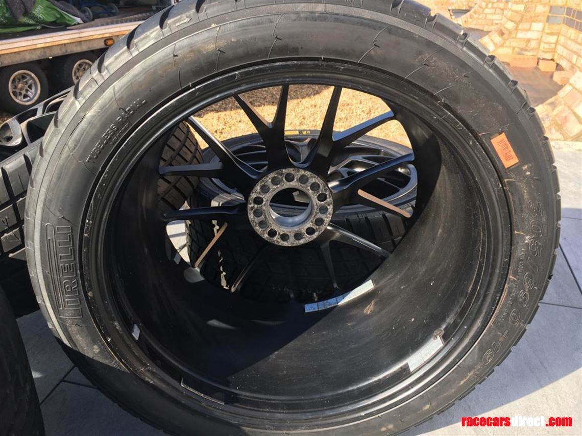 ferrari-458-challenge-wheels-tyres