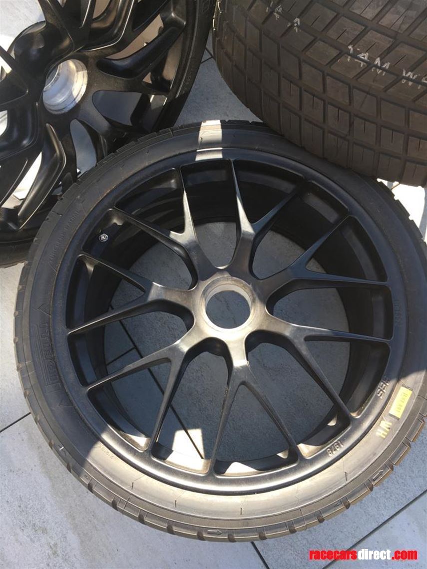 ferrari-458-challenge-wheels-tyres