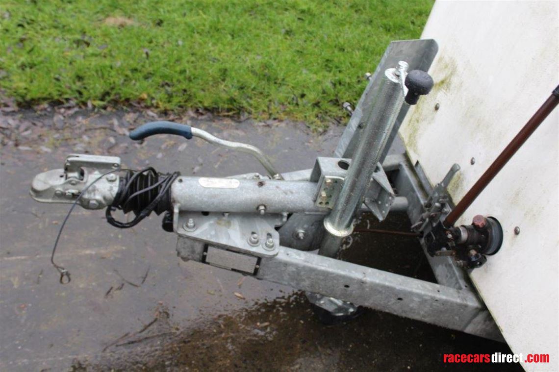 2013-prg-prosporter-19ft-inclosed-trailers