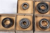 porsche-911-gt1-gears