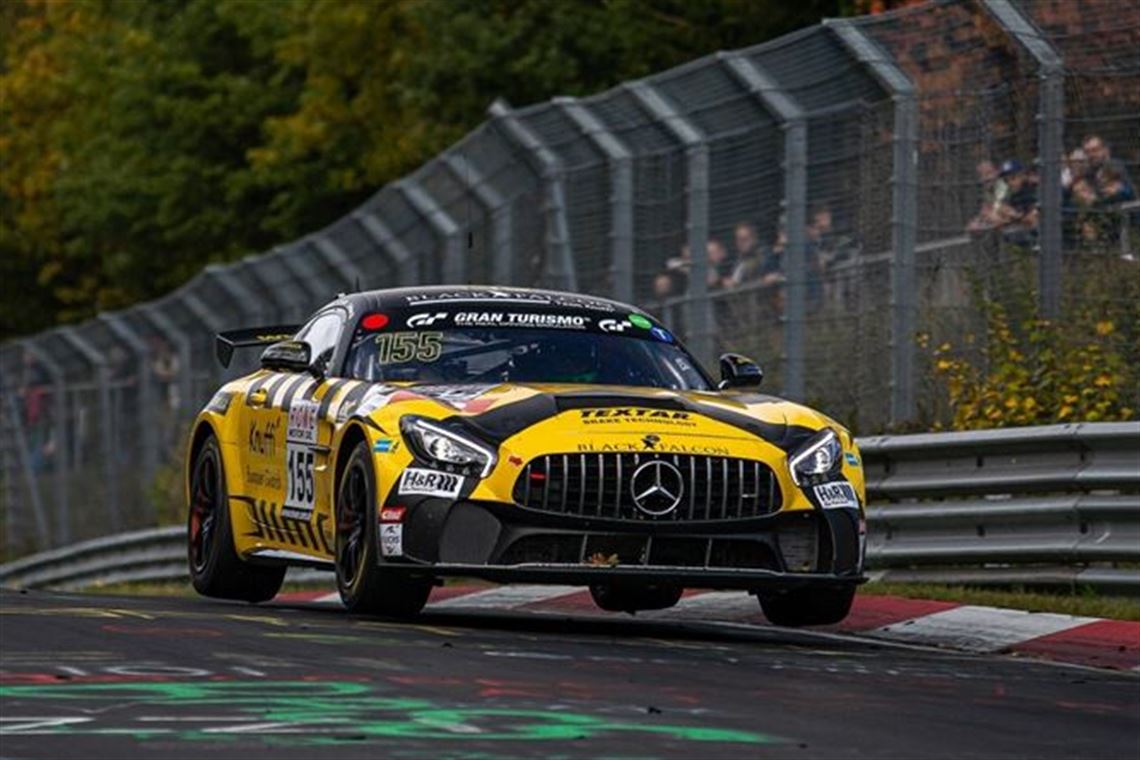 mercedes-amg-gt4-in-great-condition
