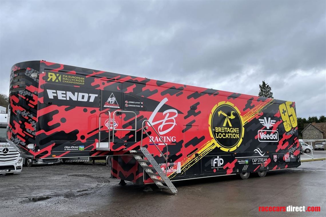 4-formula-car-transporter