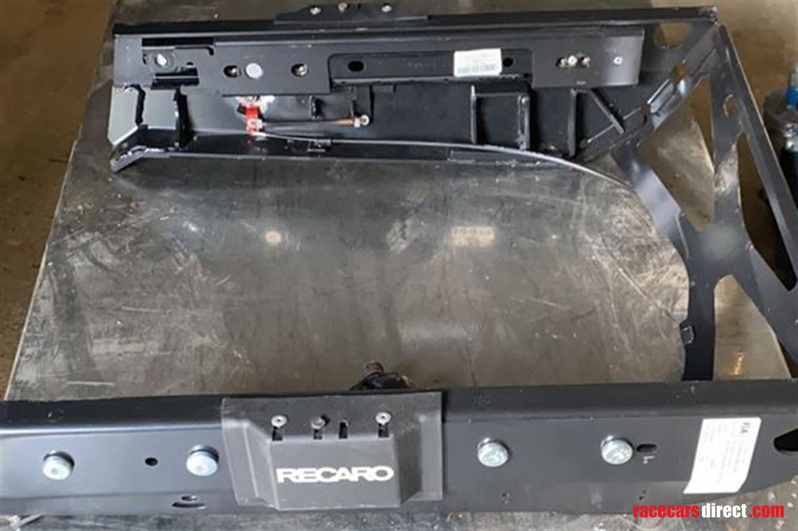 recaro-fia-approved-sliding-seat-side-mount