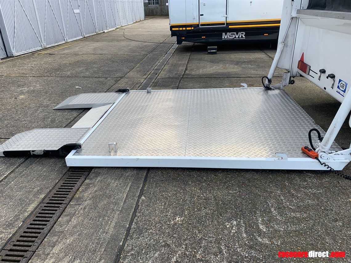 conestoga-race-transporter-ex-minardi-f1-team