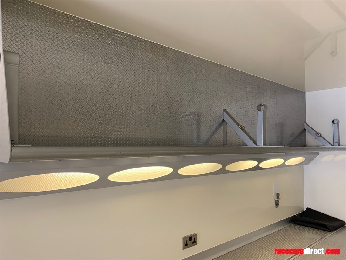 conestoga-race-transporter-ex-minardi-f1-team