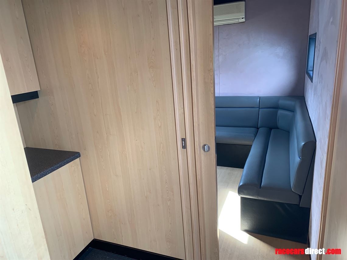 conestoga-race-transporter-ex-minardi-f1-team