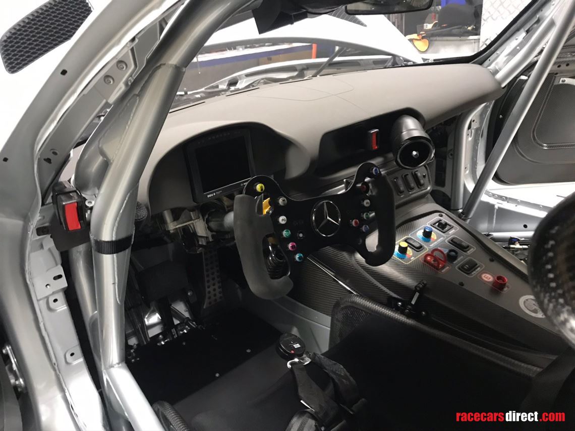mercedes-amg-gt4-update-2020-in-perfect-condi