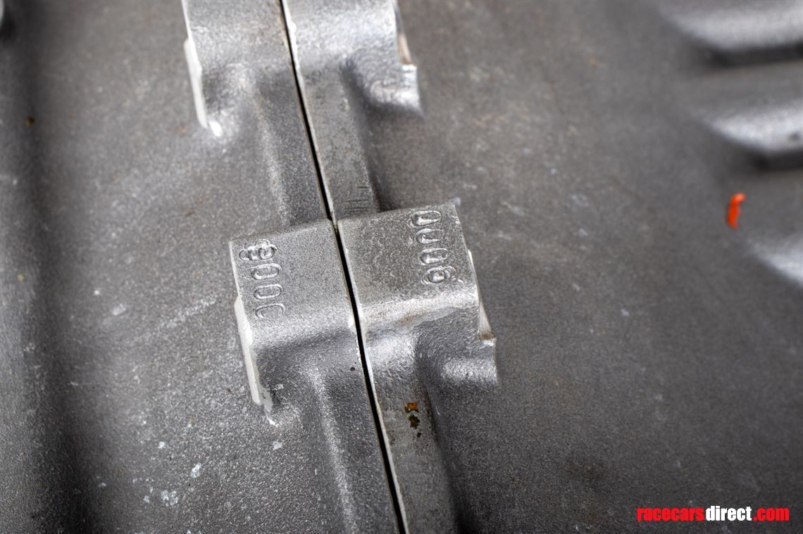 porsche-911-gt1-engine-case