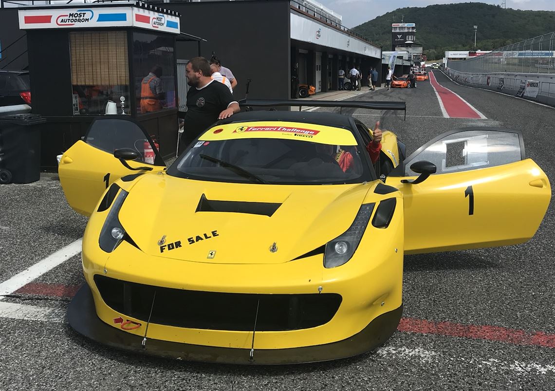 ferrari-458-challenge-with-gt3-kit-f430-gt3-s